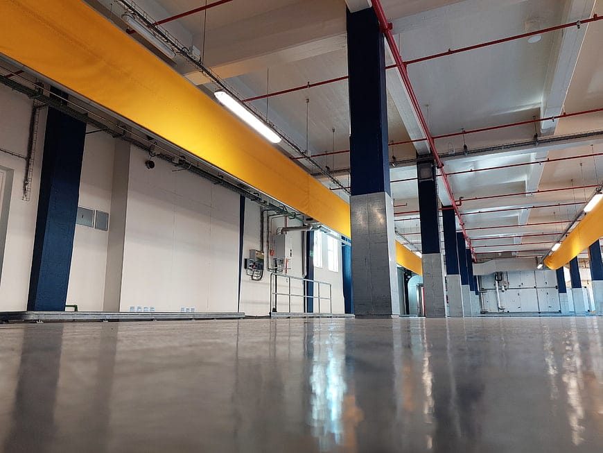 Local warehouse fulfillment shelving